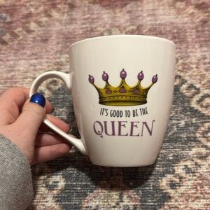Pfaltzgraff “It’s Good To Be The Queen” Mug